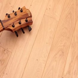 Parquet massif Chêne brut 15mm 90x250-1200mm Rustique bord droit Colis 1,08m²