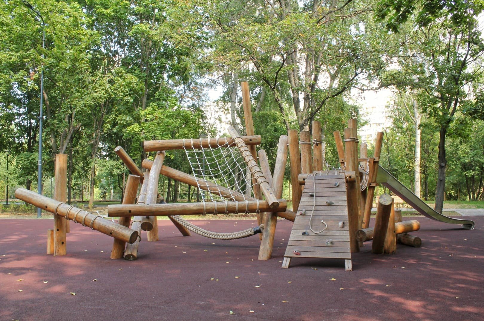 portique-et-jeux-2